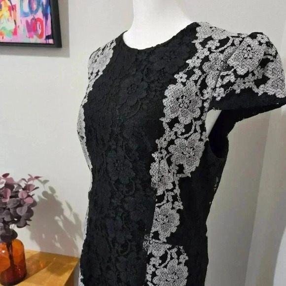 Betsey Johnson Black & Gray Cap Sleeve Sheath Midi Lace Dress - Sz 10 - Picture 2 of 10